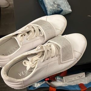 Used versace shoes